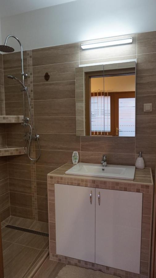 Chloe Apartman Szigetvár Zewnętrze zdjęcie